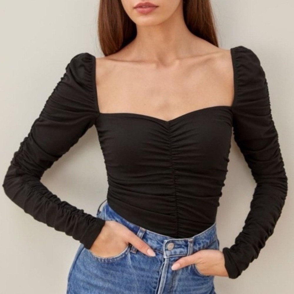 REFORMATION  Esra Knit Top Black Ruched Long Sleeve‎ Queen Anne Neckline Size XS